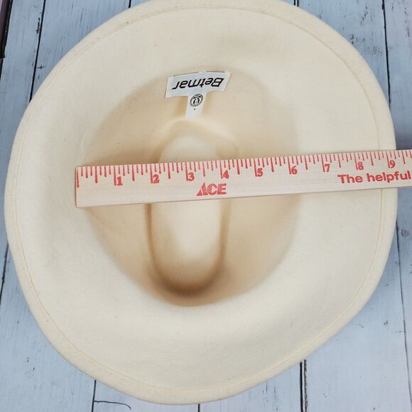 Betmar New York Vintage Cream 100% Wool Hat One Size Fits Most Rare